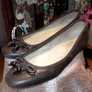 Womens Talbots flat dress shoes size 9.5 B